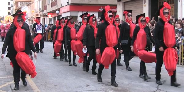 FALLES 2015 - Cavalcada Ninot Gran