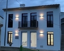 Edifici de serveis municipals al carrer Almassereta
